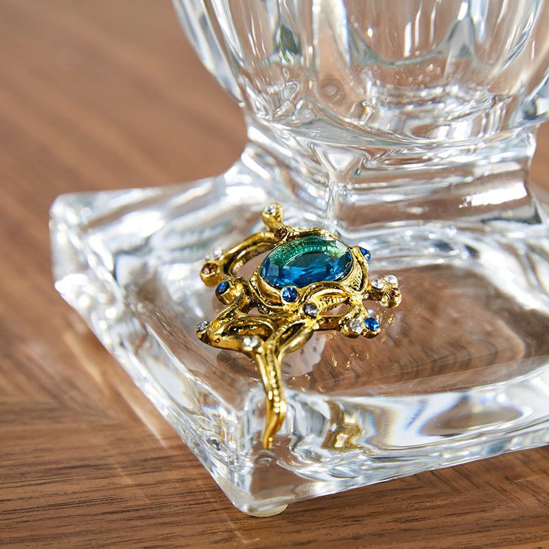 Equisite Crystal & Gem Stones Vase
